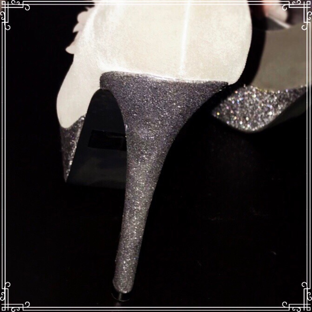 A heel😁